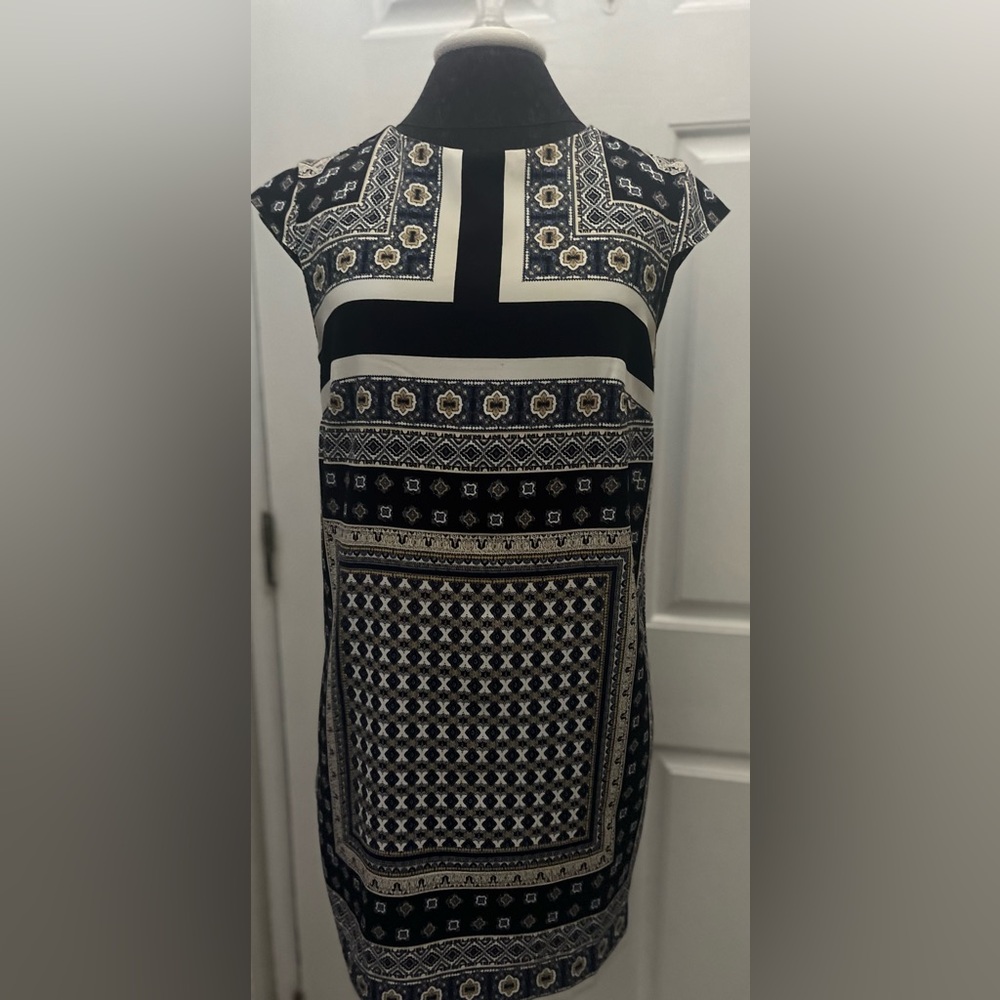 PRE=OWNED MNG BASICS BY MANGO WOMENS BANDANA PRINT SHIFT DRESS- XSMALL